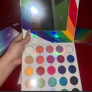 Morphe pride collections